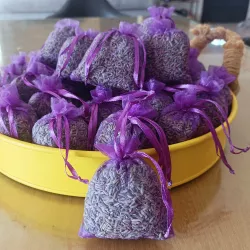 Lot de 25 minis sachets de Lavande dans un Organza Violet