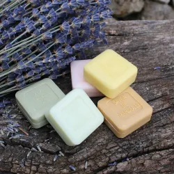Mini Savon Invité Chèvrefeuille – 25g, Beurre de Karité